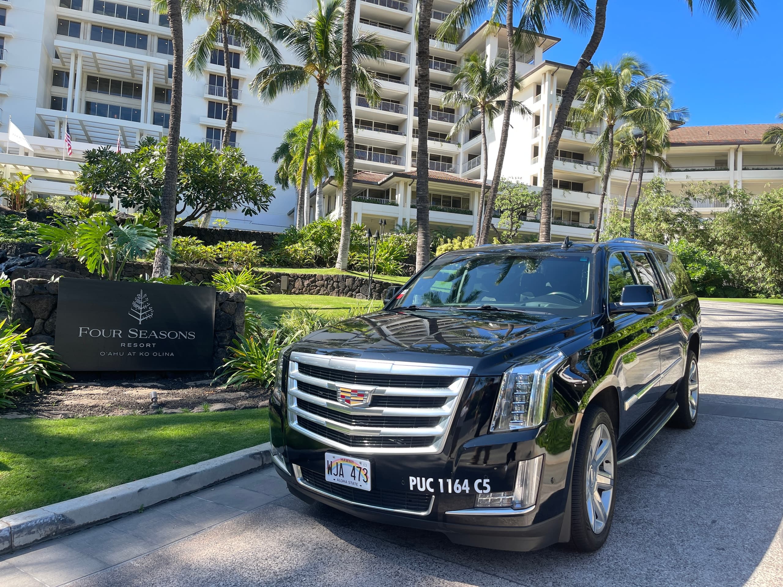 Luxury SUV Transfer from KoOlina Hotels to Honolulu Airport