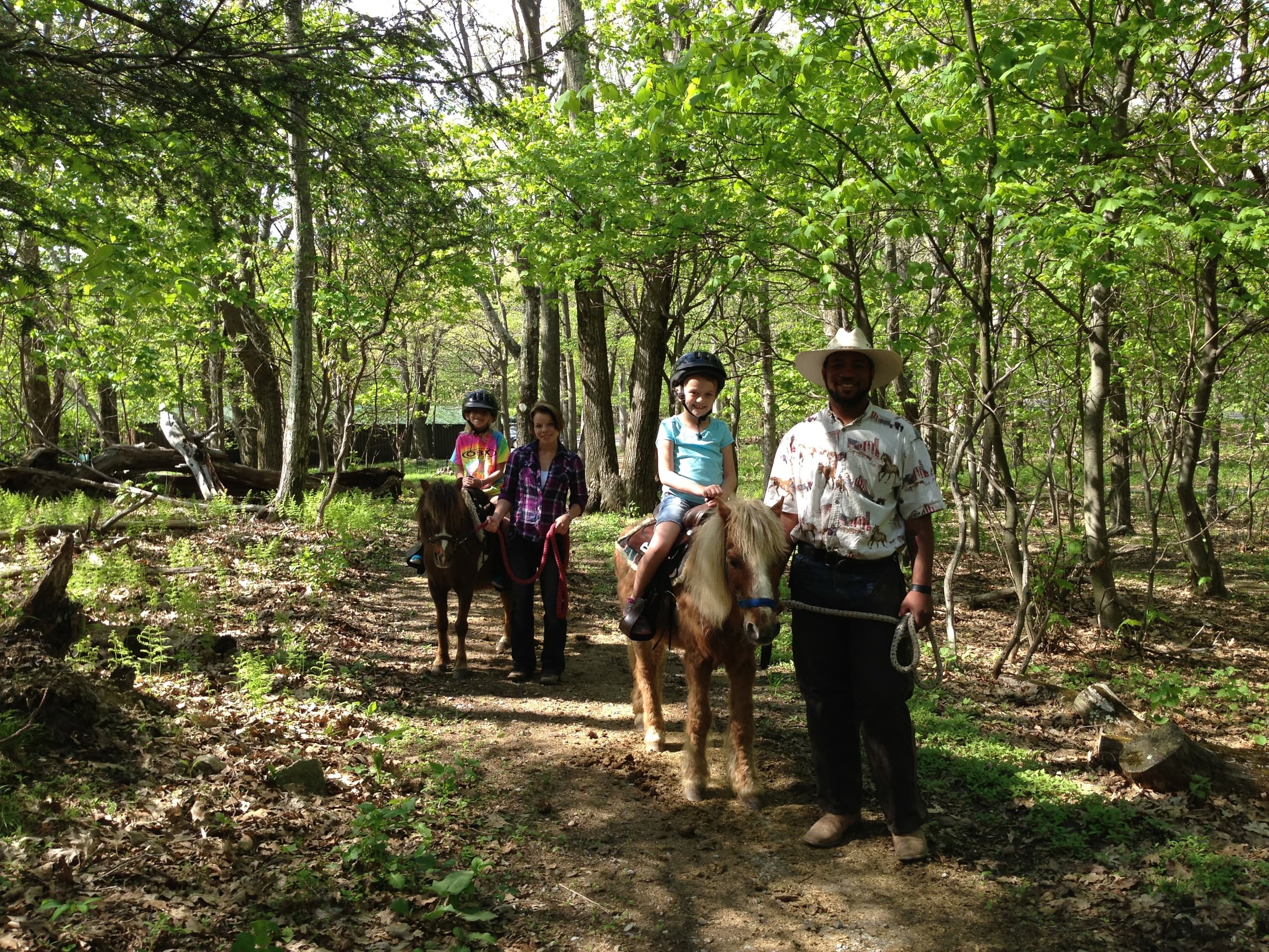 Pony Rides at Skyland Stables: Gentle 15-Minute Kids' Rides in Shenandoah