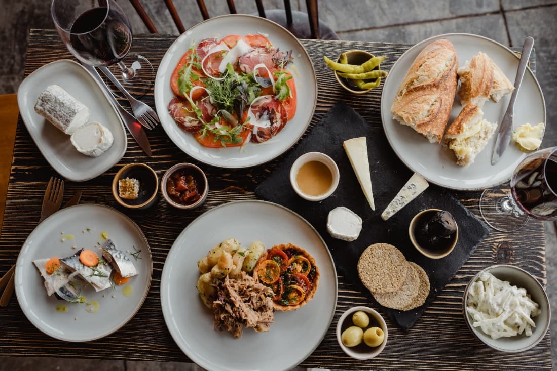 Gourmet Food & Culinary Experience at Errington’s Barn