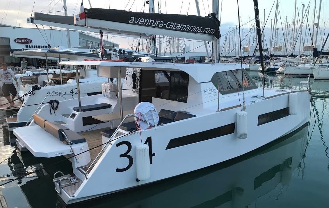Catamaran Sailing Tours in Polignano a Mare with Noleggio Barche Monopoli