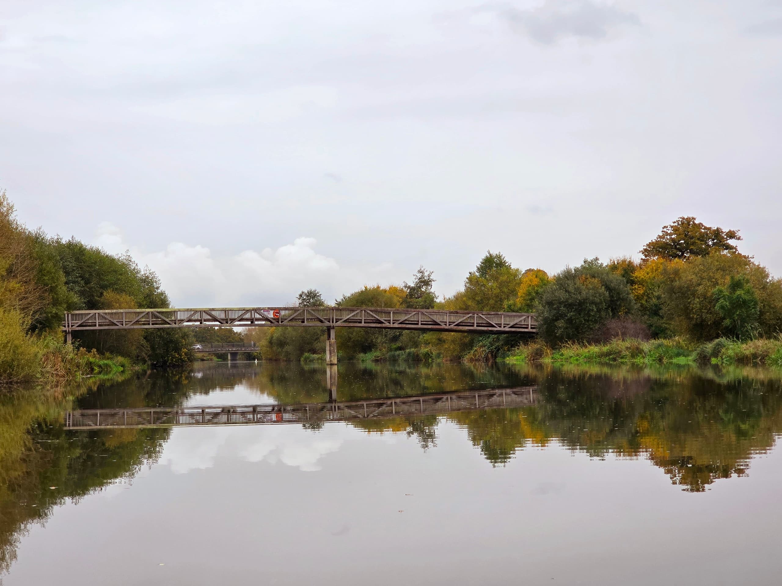 Jubilee River Safari: 8.5km SUP Wildlife Paddle from Dorney to Slough Weir photo 3