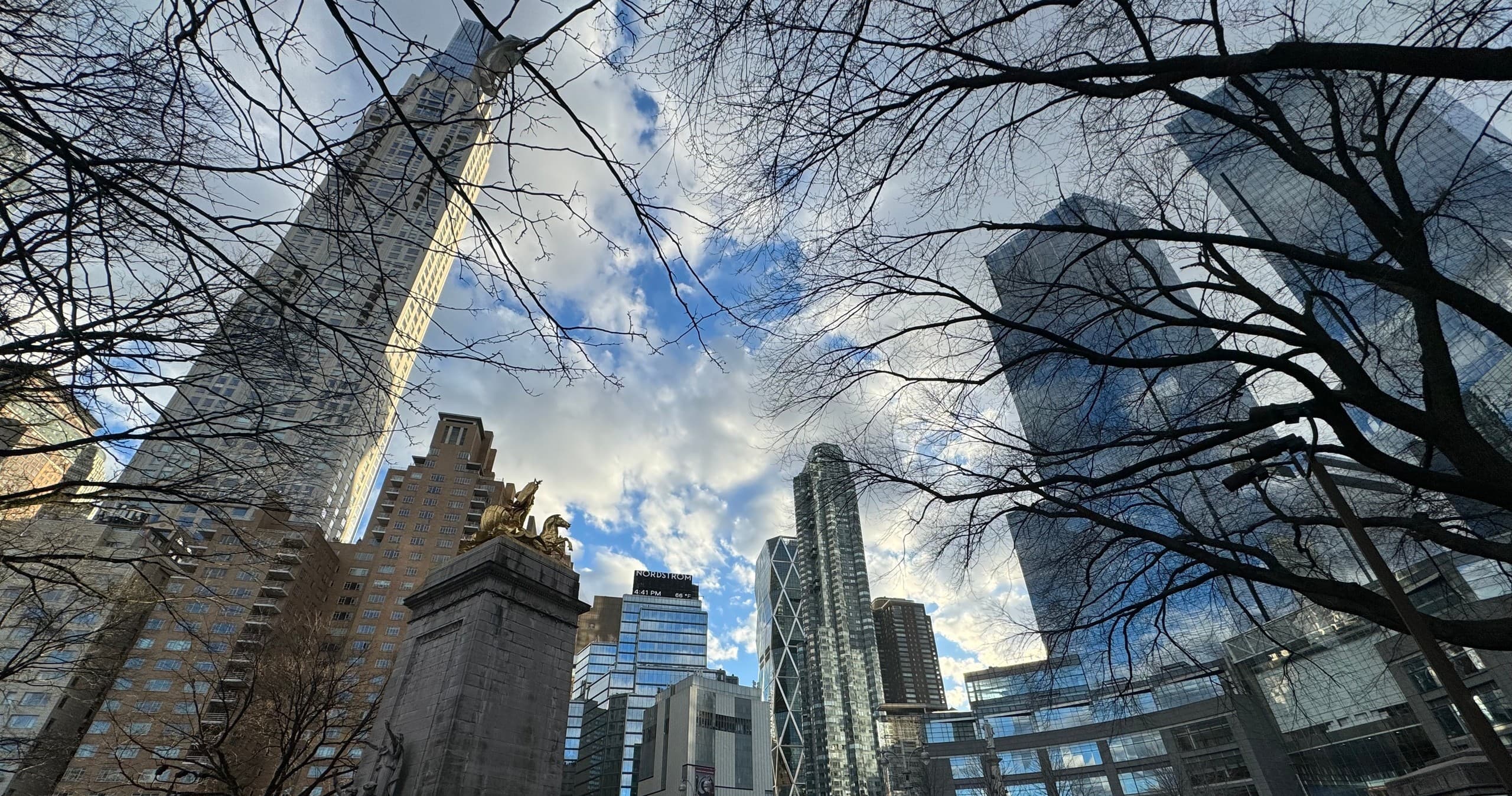Architectural Walking Tour with Build Tours in New York City