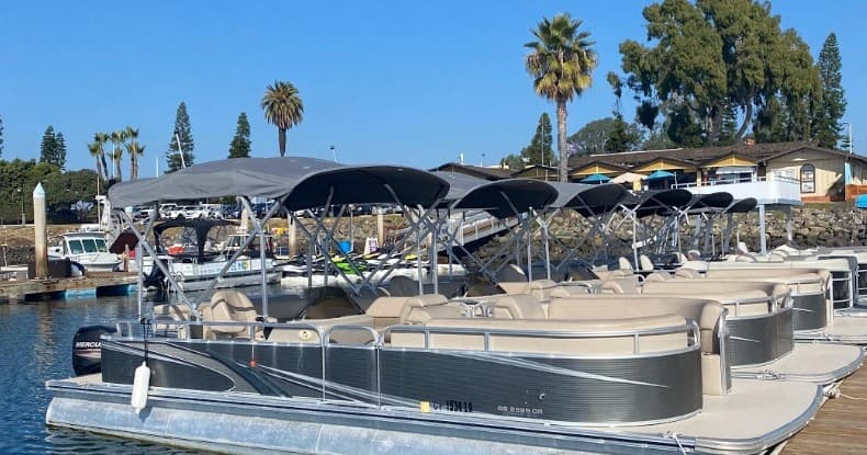 Pontoon 16 Rental on Mission Bay in San Diego