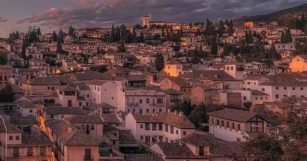 Historical & Cultural Walking Tour of Granada's Albaicín