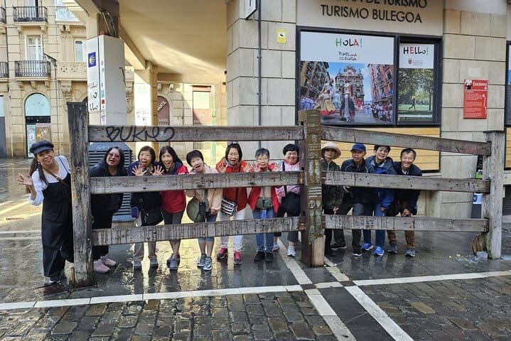 Walking Pamplona: A Half-Day Tour Through San Fermín History and Estafeta Street