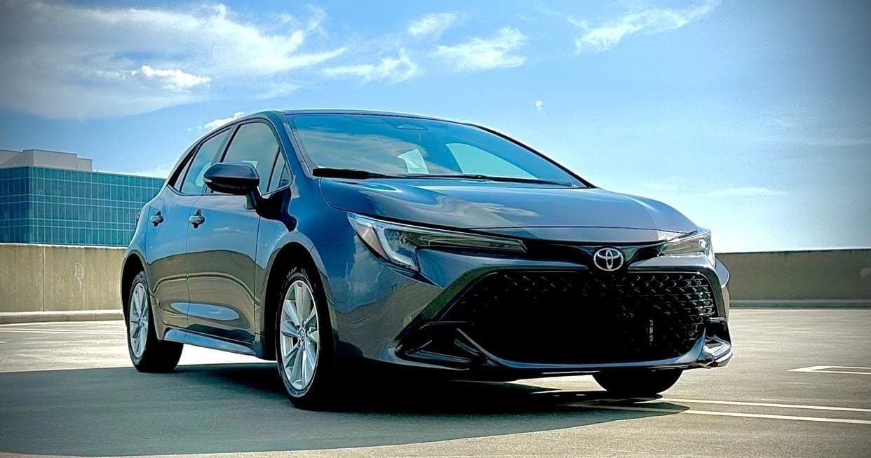 Car Rental Guide: Toyota Corolla Hatchback in Tampa Bay