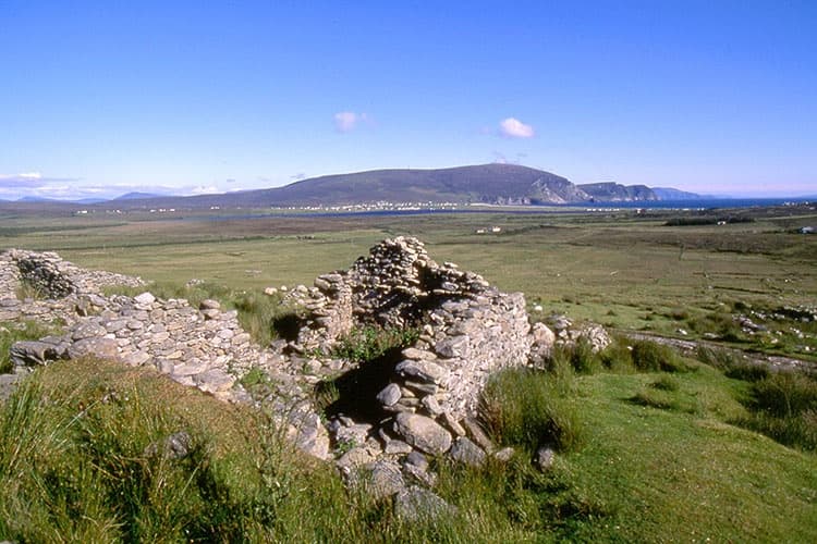 Land Adventures in Achill Isle: Deserted Village Tour