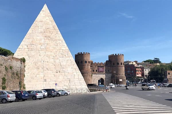 Golf Cart Tours in Rome: Private Historic Sightseeing Ride