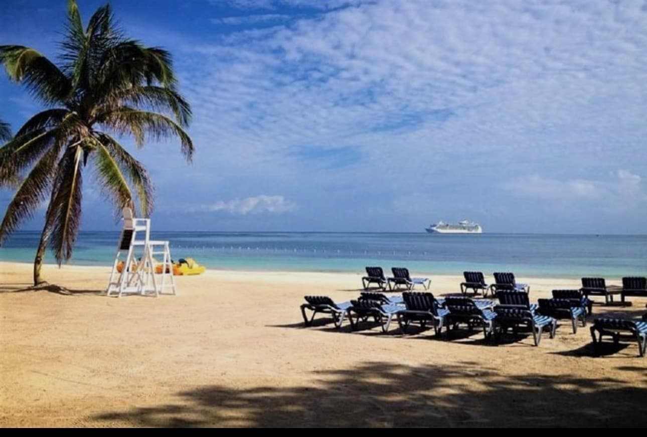 Martha Brae Bamboo Rafting and Blue Waters Beach Club Combo — Easy Shore Excursion from Montego Bay photo 2