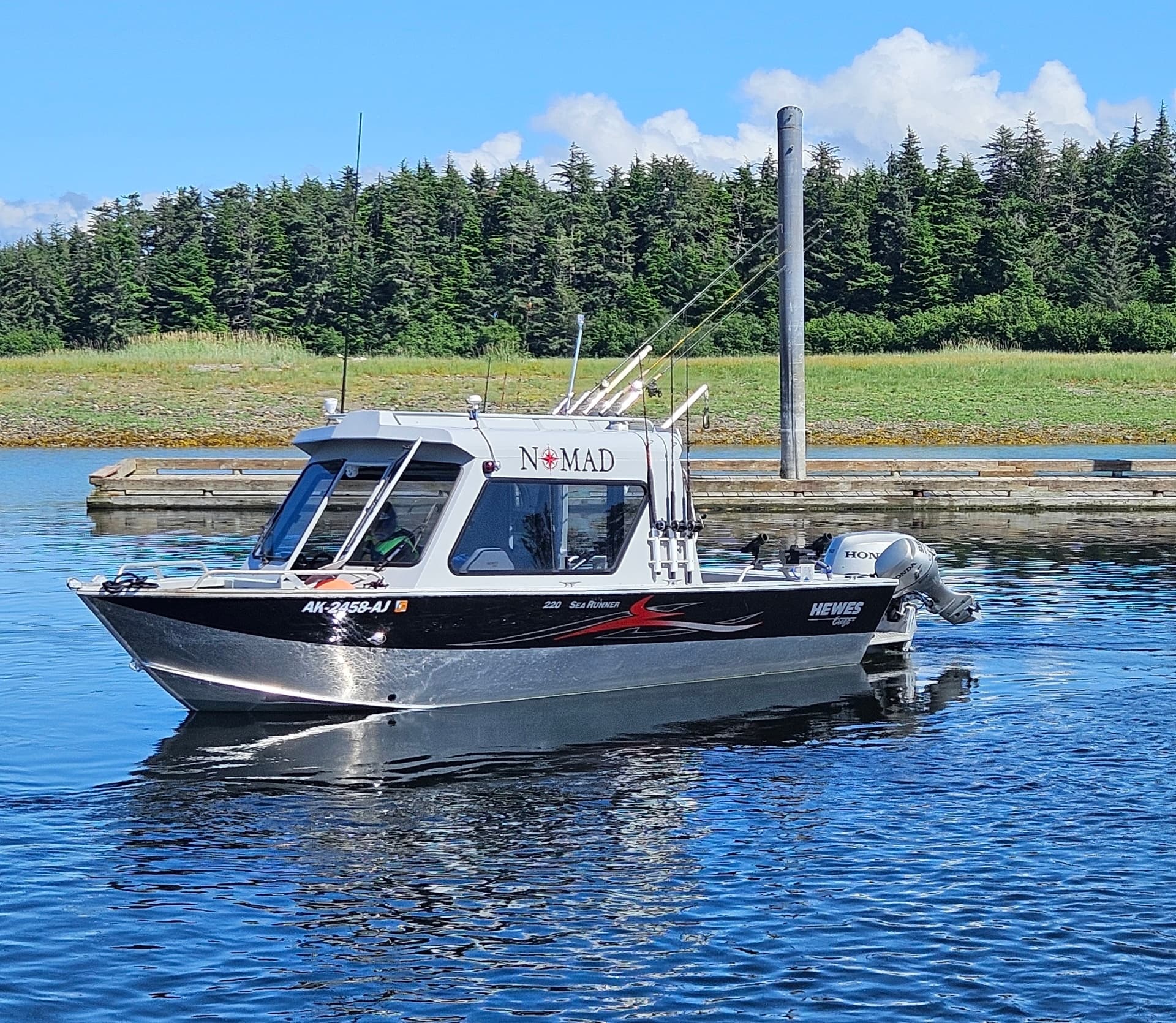 Juneau Boat Rentals with Juneau Charters: Fish and Cruise Alaska’s Waters