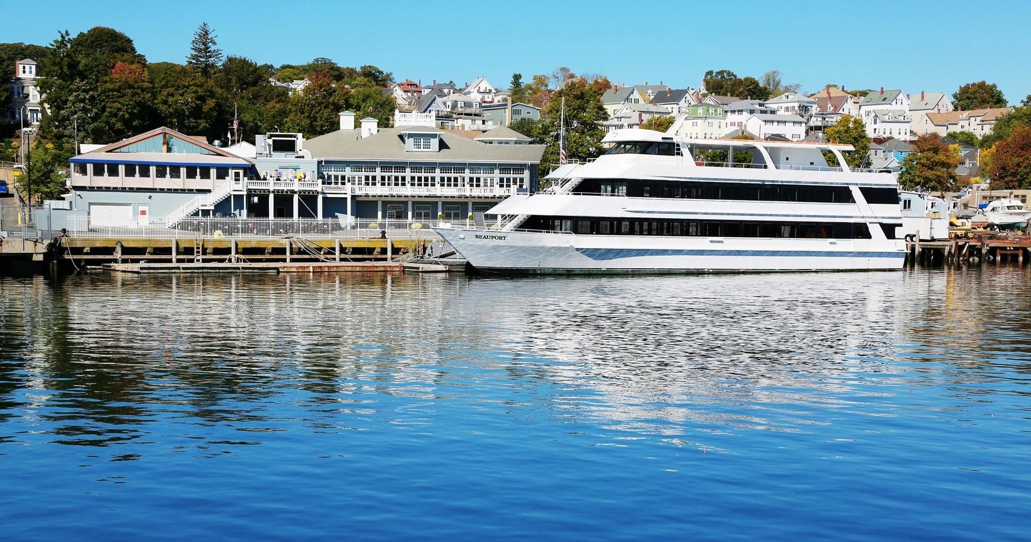 Yacht Rock Brunch Cruise in Gloucester Harbor: Sunday Brunch, DJ Beats & Local Seafood
