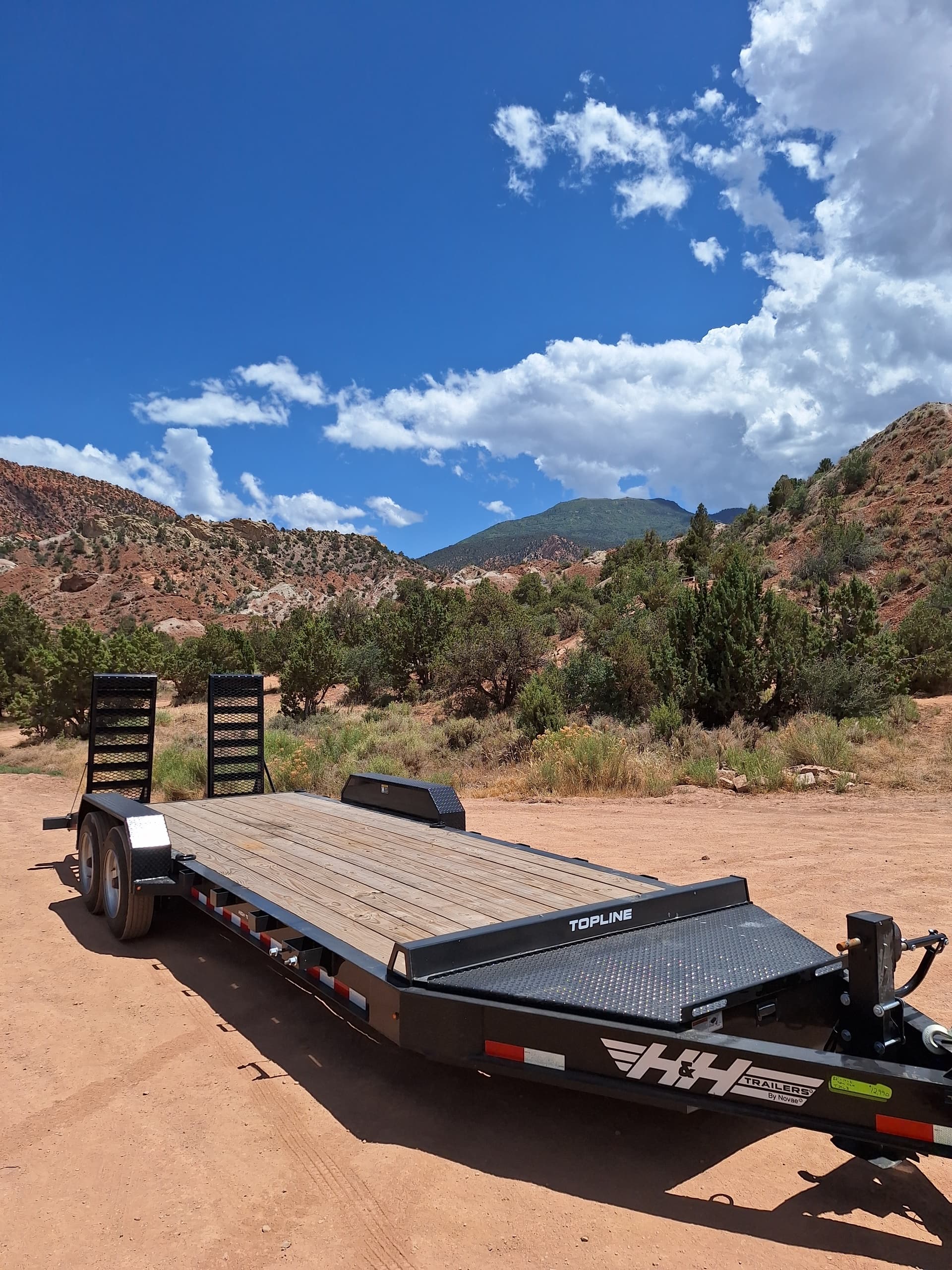 Reliable 22ft Flatbed Rental in Cedar City, Utah