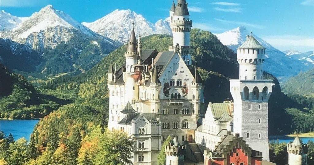 Neuschwanstein Castle Tour with Audio Guide in Füssen