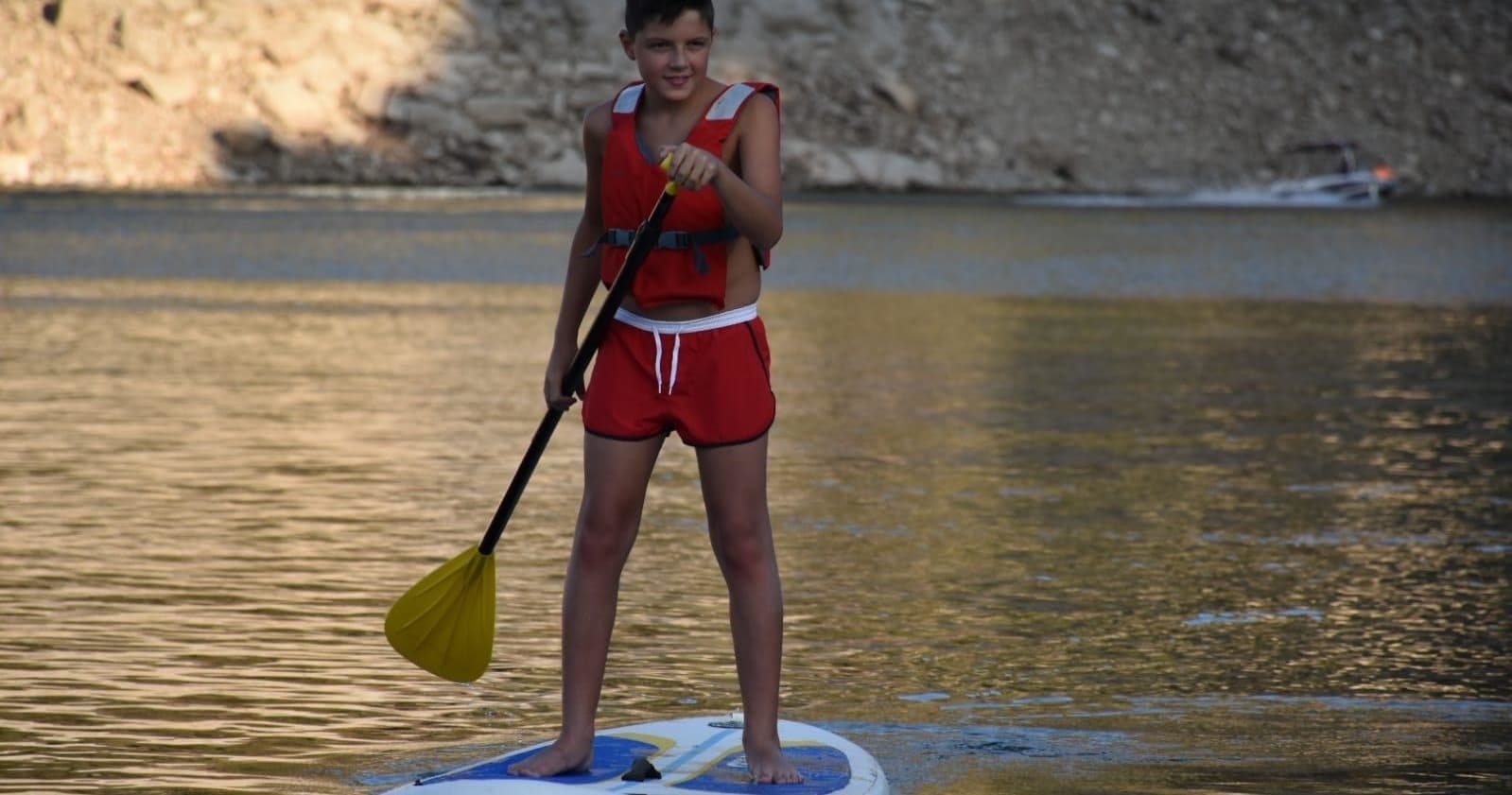 Paddle Surf with WakeA Experience in Madrid