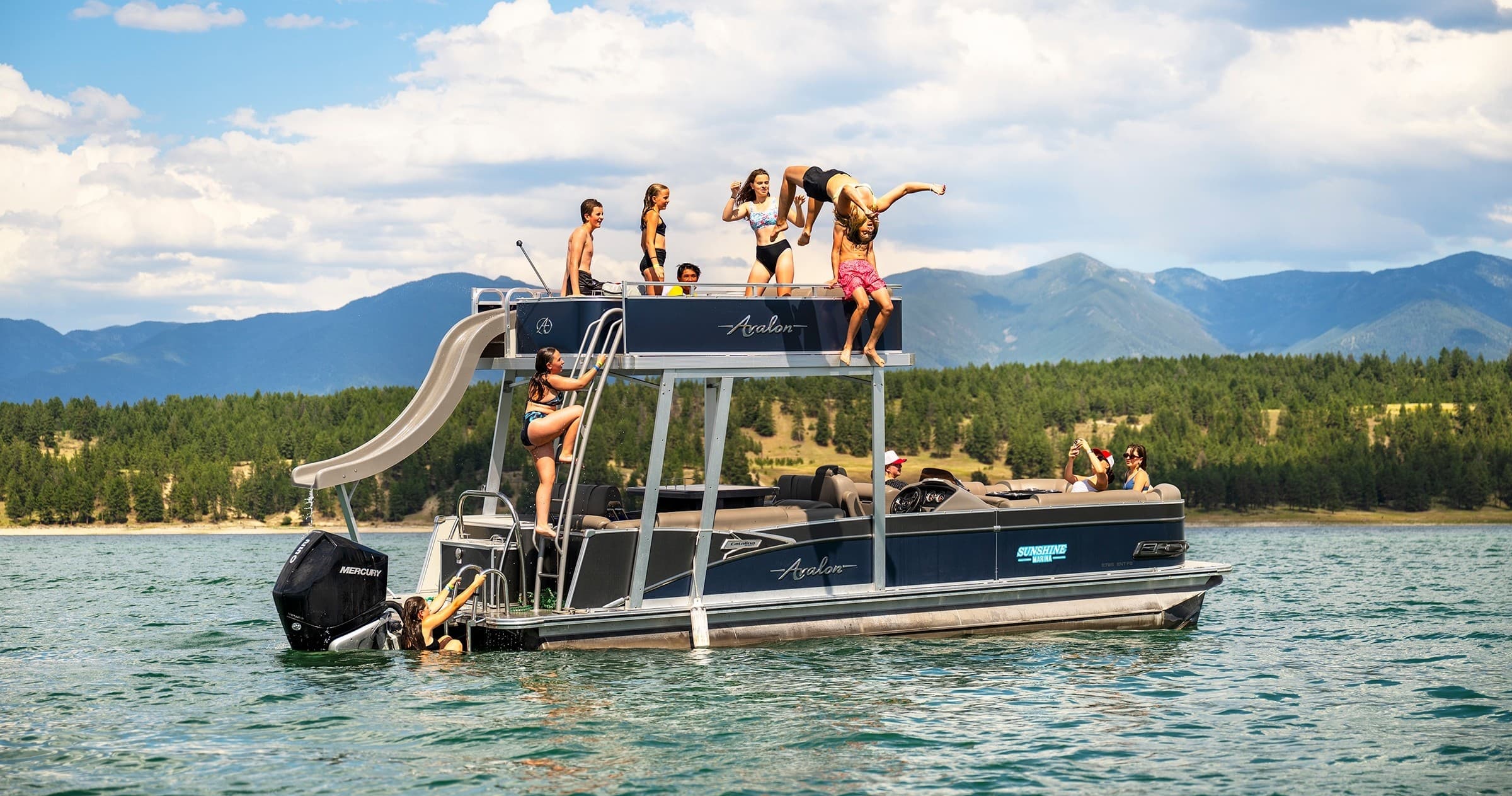 Dog-Friendly Double Decker Pontoon Rentals on Newgate Waters — Catalina Funship