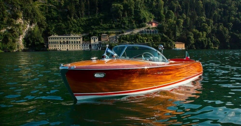 Lake Como Boat Tour with Como Classic Boats