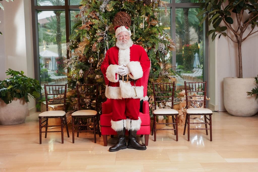 Holiday Photos with Santa at Hilton West Palm Beach