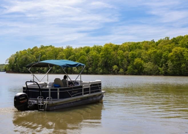 2019 Sweetwater 21' Pontoon Boat Rental in Murray, KY