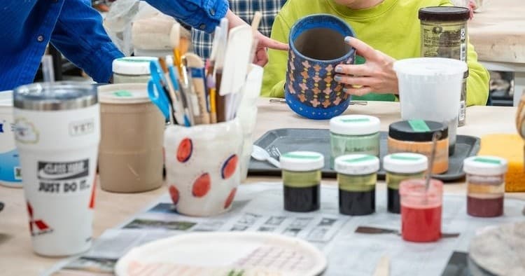Pottery & Clay Art at Black Hound Clay Studio South