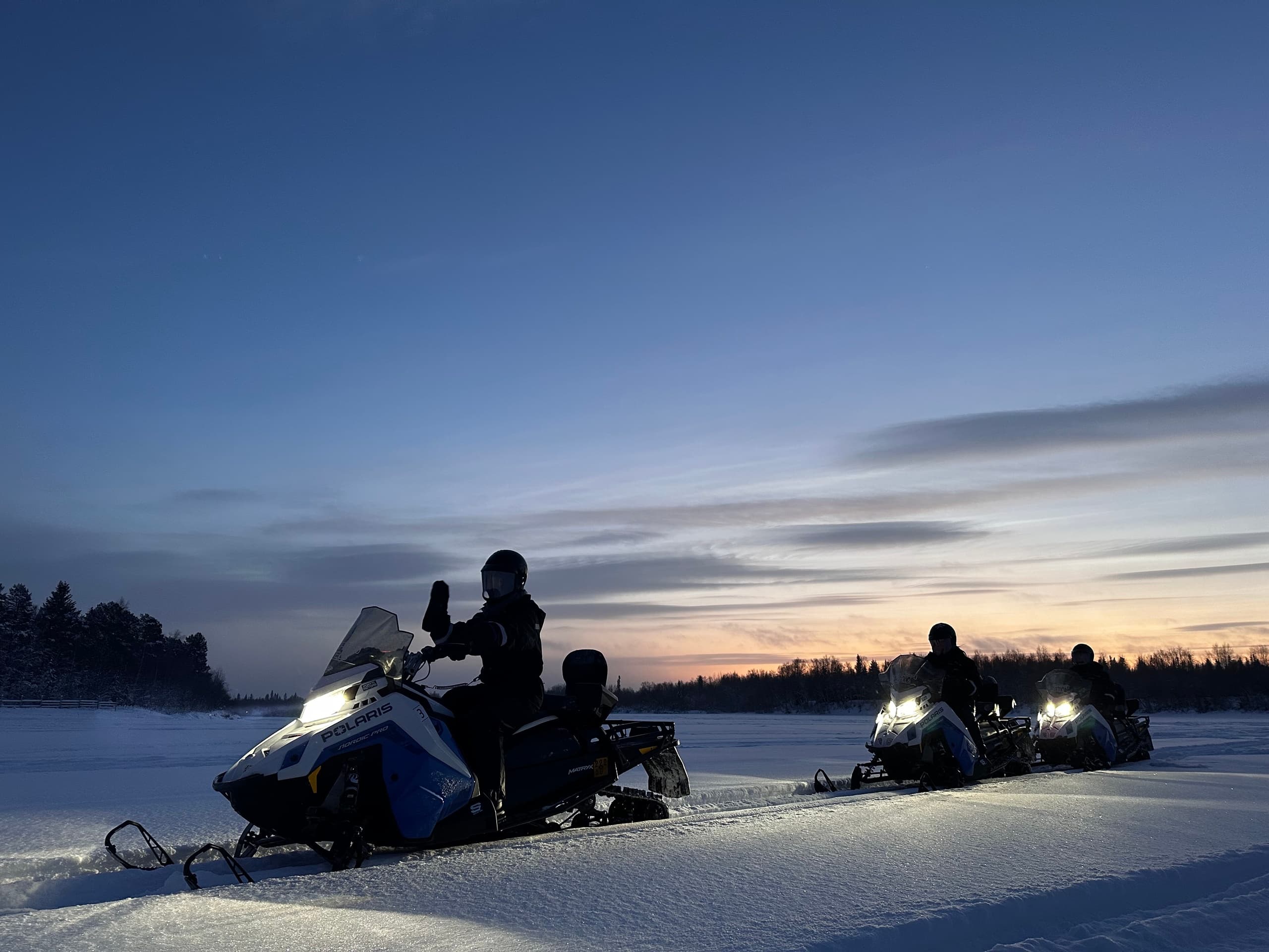 6-Hour Snowmobile Adventure with Hotelli Kultahippu in Ivalo