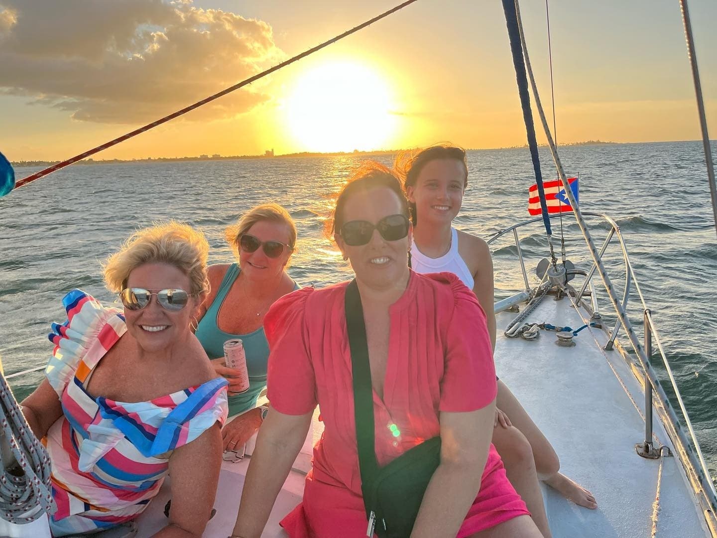 Sunset Sailing in San Juan: Private Classic Boat Cruise Past El Morro