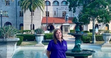 Walking Guided History Tour of Old St. Augustine with Spyglass Travel