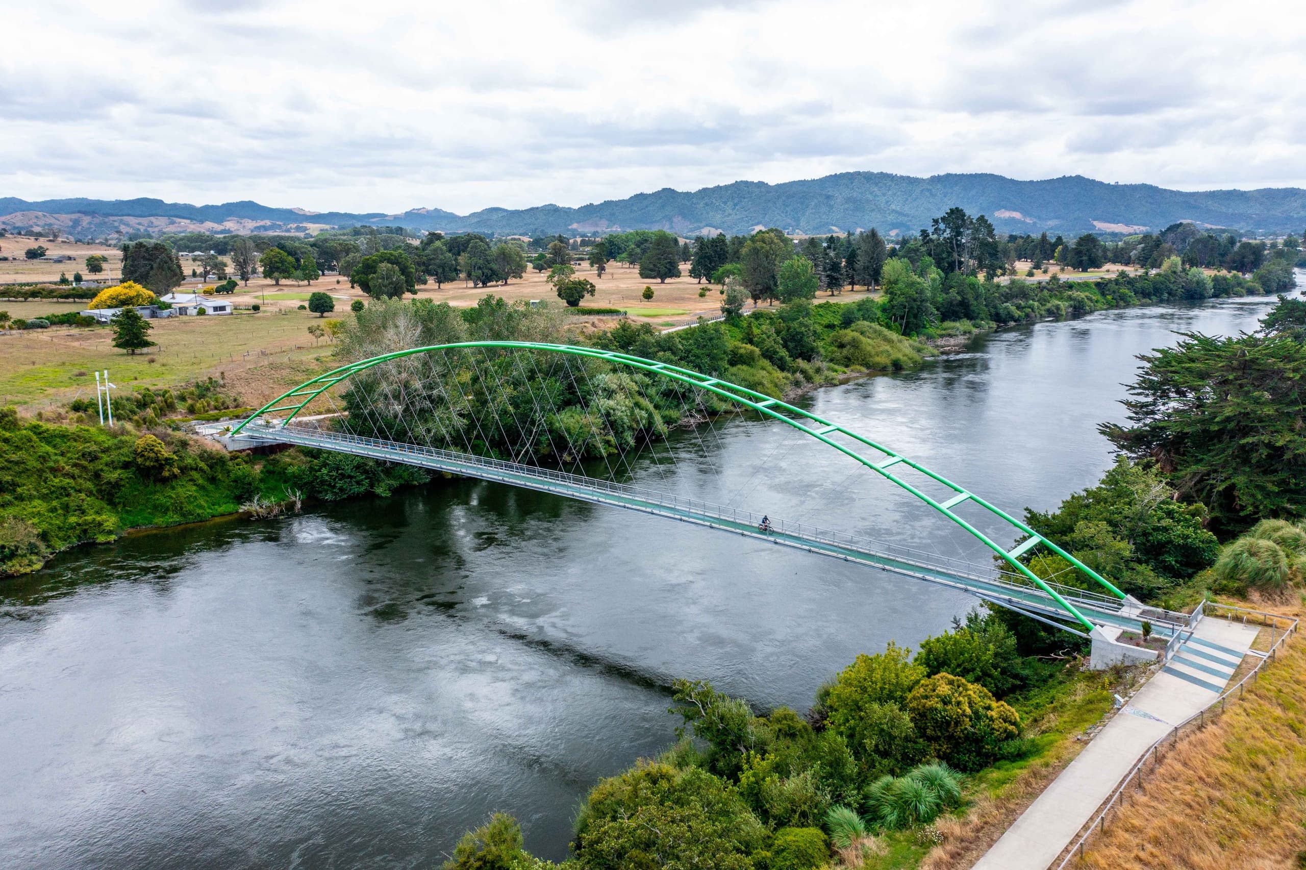 Scenic Shuttle Ride with Riverside Adventures Waikato