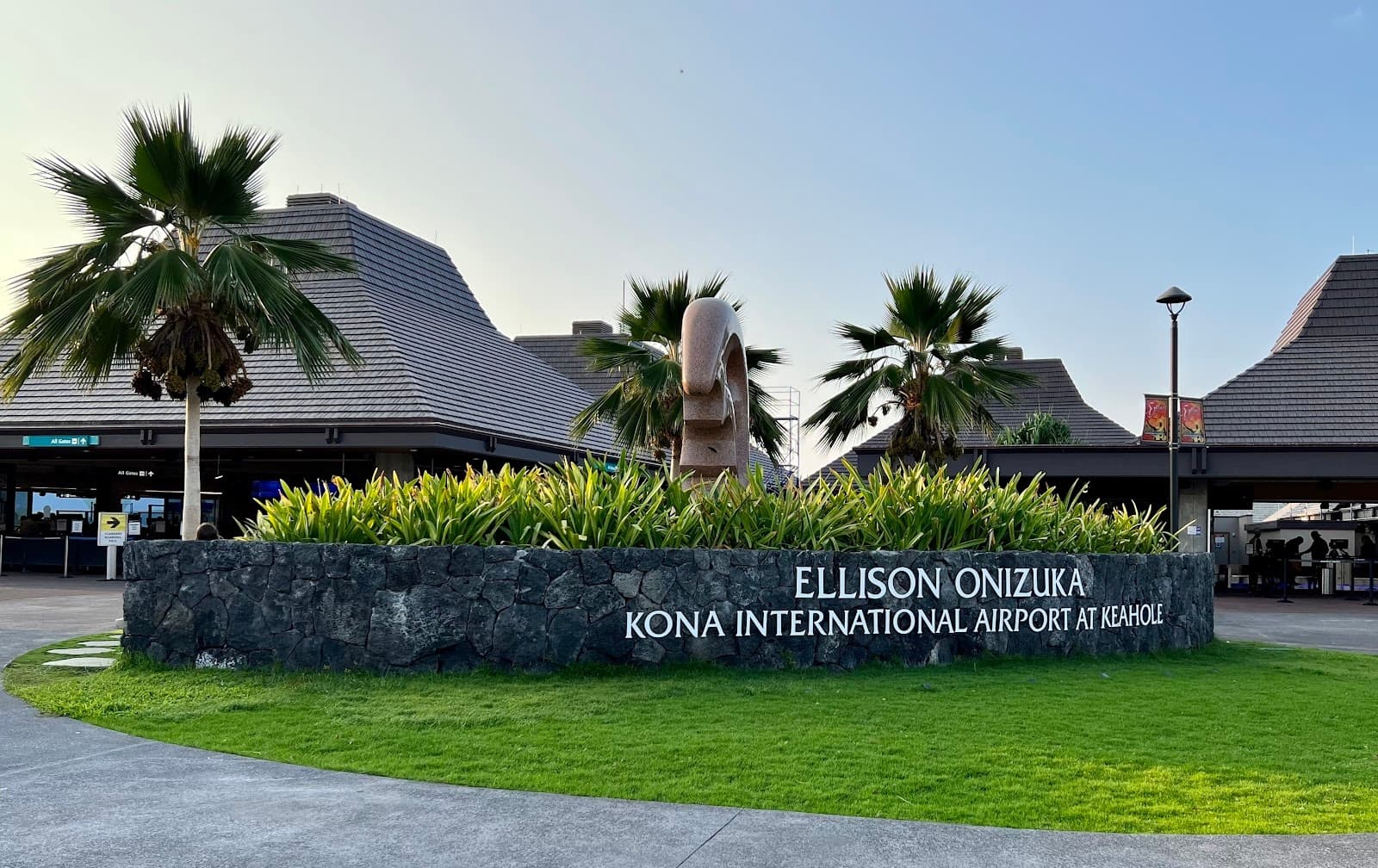 Private Shuttle from Kona Airport to Hilo and Volcano Village — Stress-Free Transfer to Hawaii Volcanoes National Park
