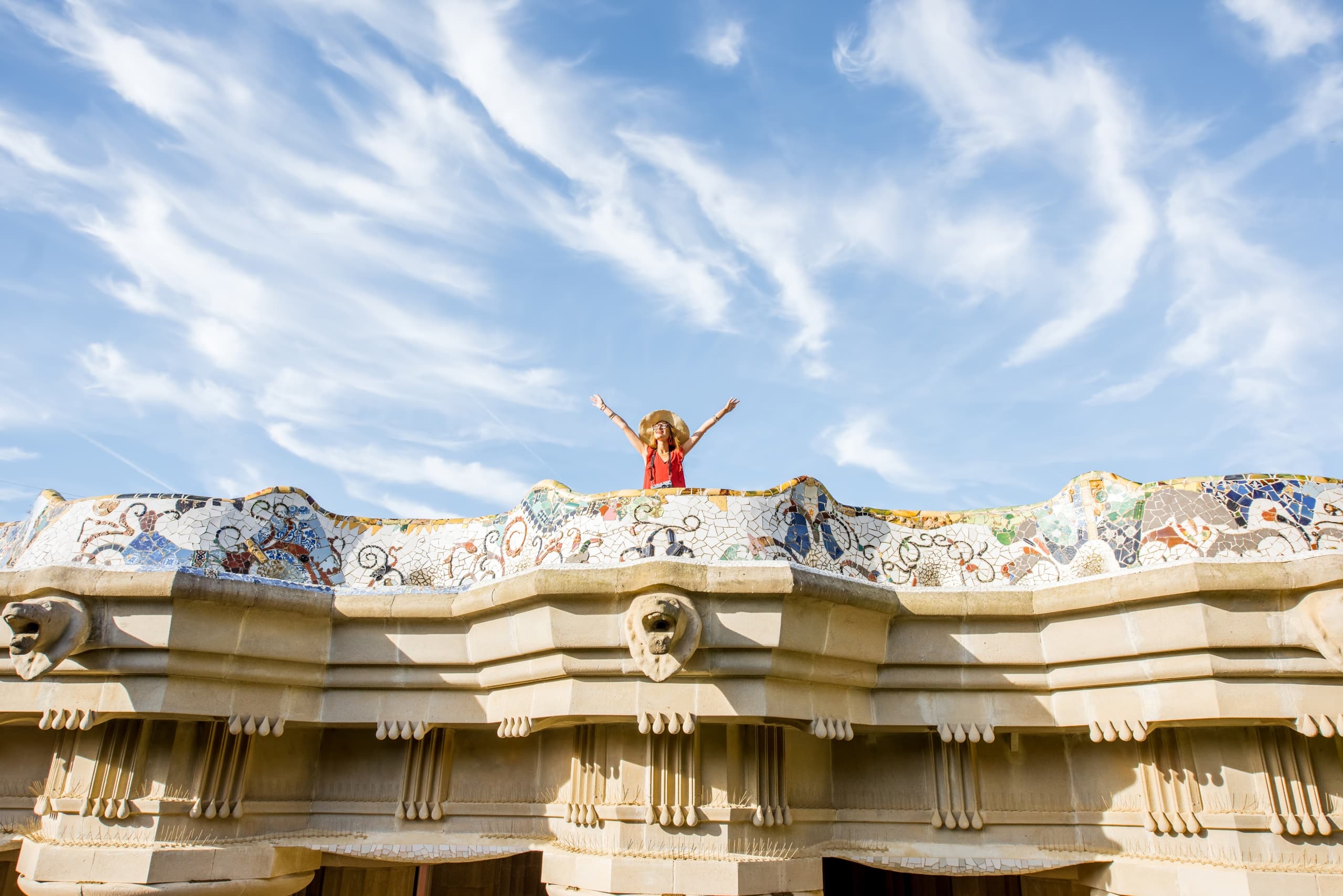 Gaudí’s Park Photoshoot — Super Premium 75-Photo Session in Barcelona