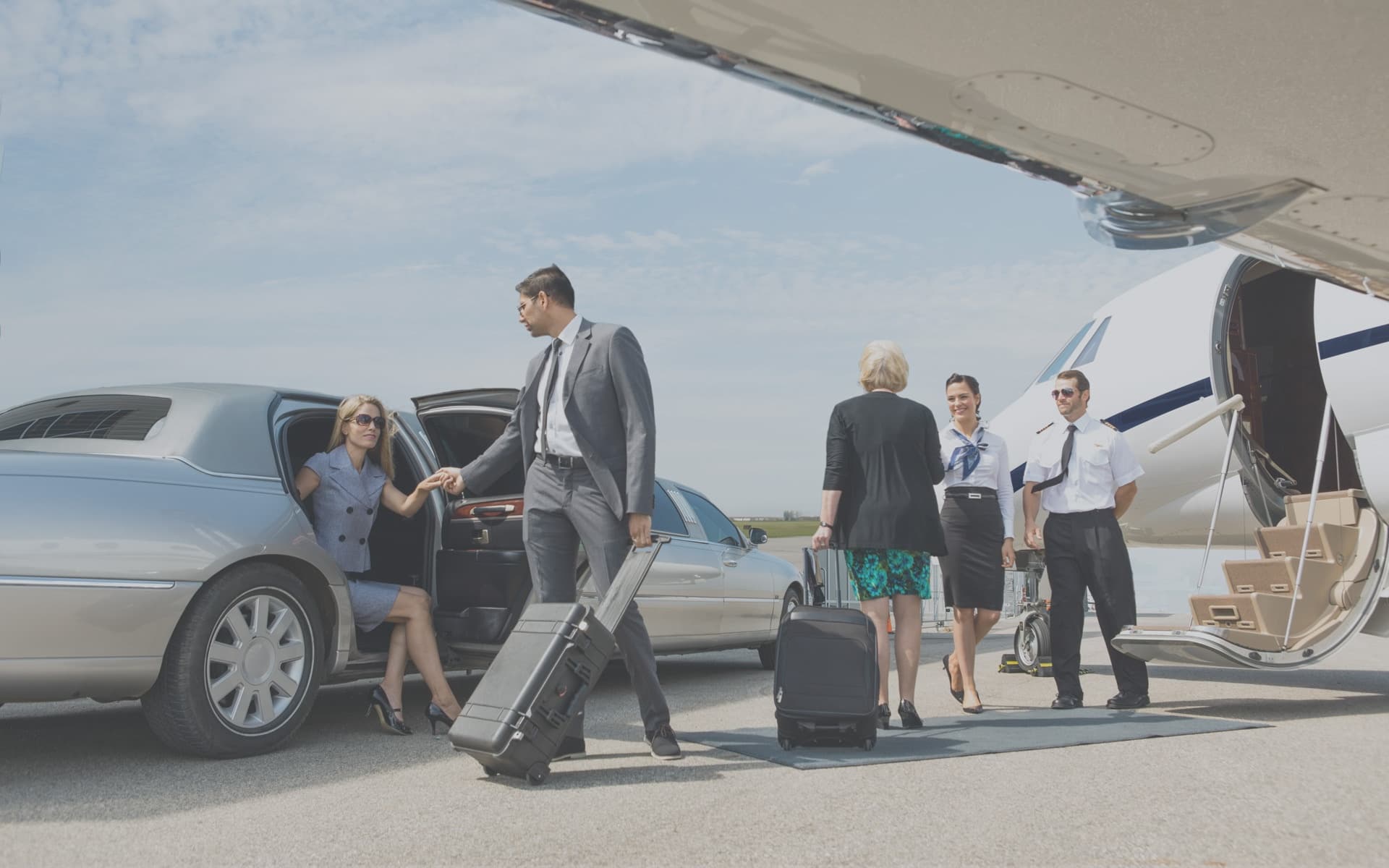 City Transfer & Arrival Guide with Granavision Excursions in Granada