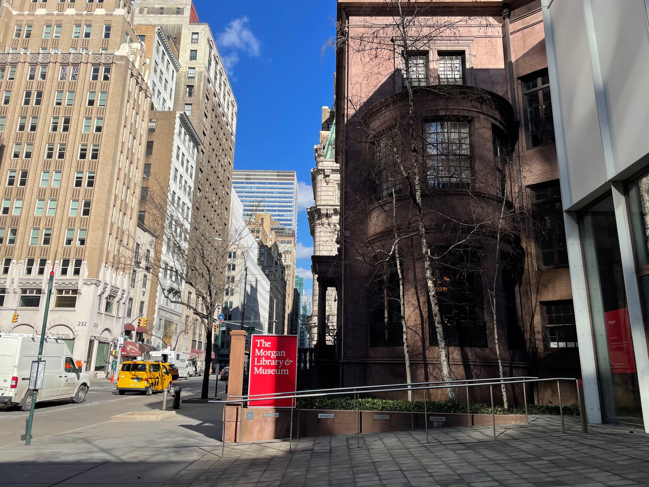 Land Adventure: Gilded Age Tour in New York City