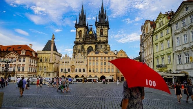 Urban History & Culture Tour: 100 Spires City Tours in Prague