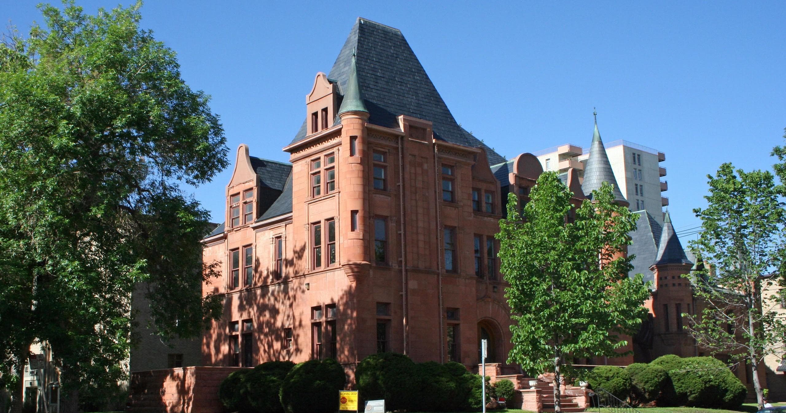 Private Capitol Hill Ghost & History Tour in Denver