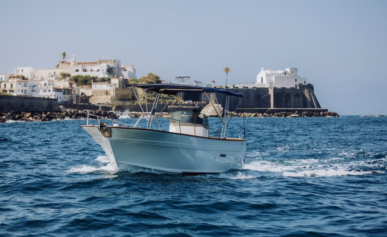 Sail Ischia's Coast on the Classic Gozzo 780 — Forio Day Charters