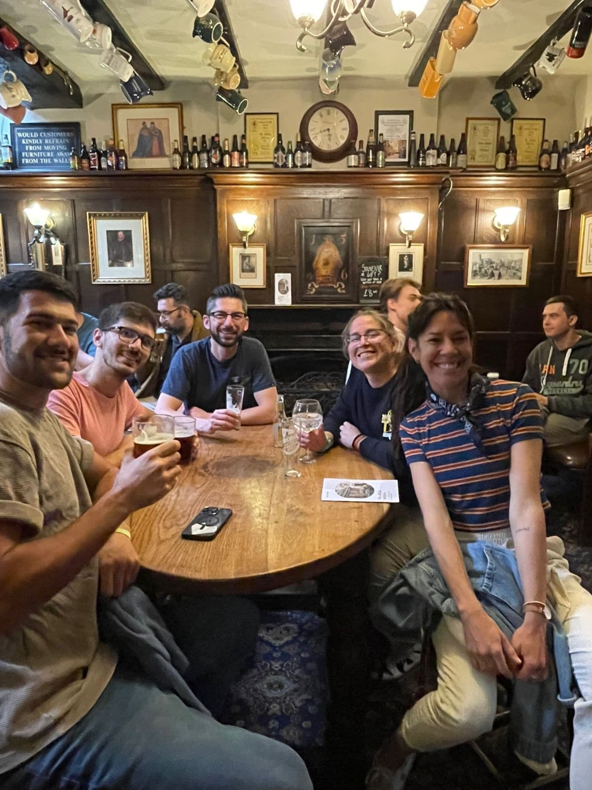 London night pubs and ghosts tour: explore secret taverns & Great Fire history photo 3