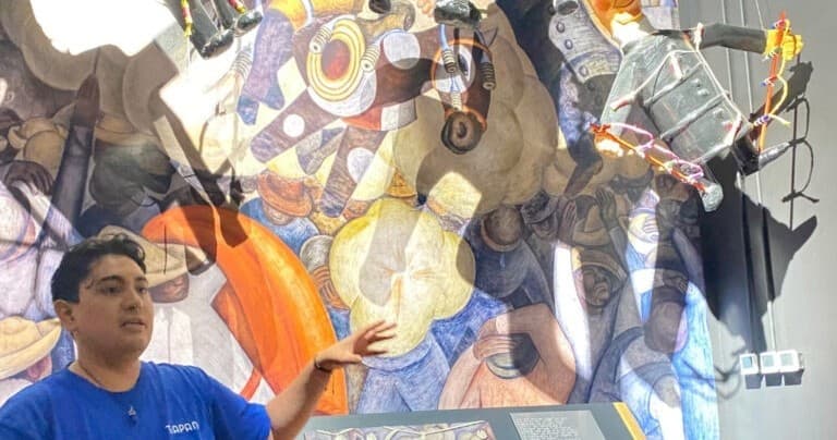 Explore Mexico City's Historic Center with Diego Rivera Murals and Traditional Bakery Tour