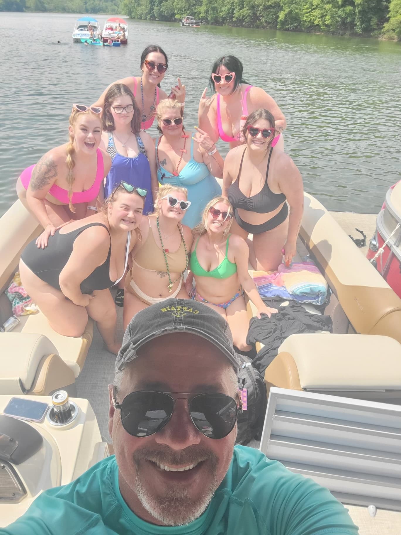 Lake of the Ozarks Tritoon Boat Rental by Breakaway Boats