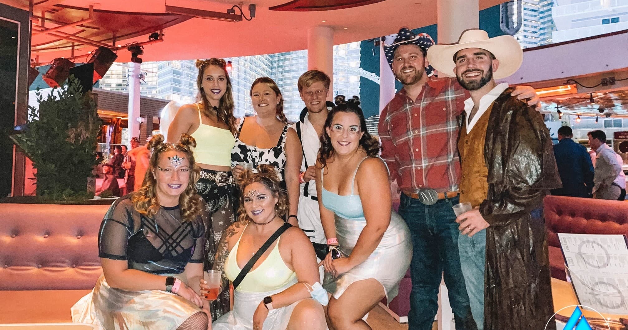 VIP Hollywood Halloween Bar Crawl in Los Angeles