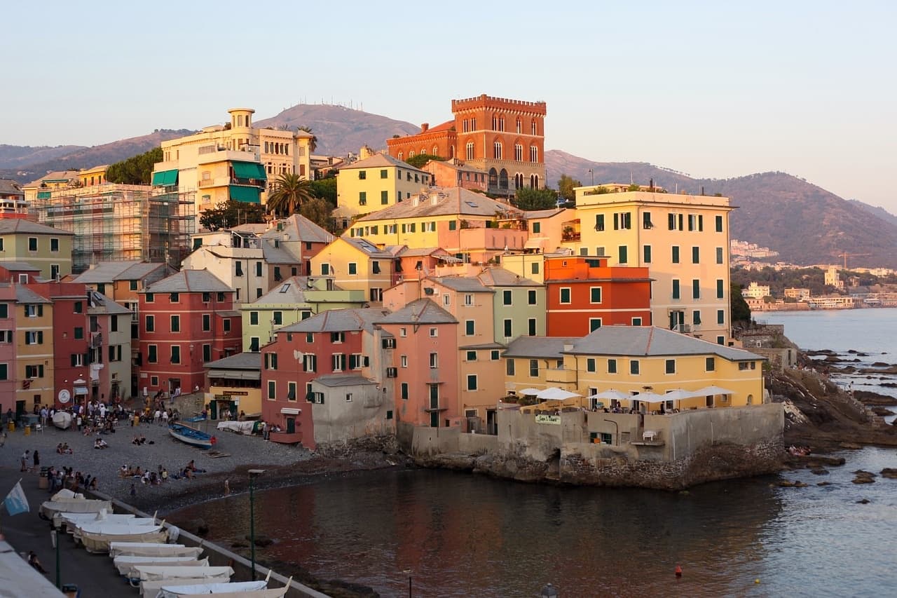 Street Food & Culinary Walk in Genova Old Town