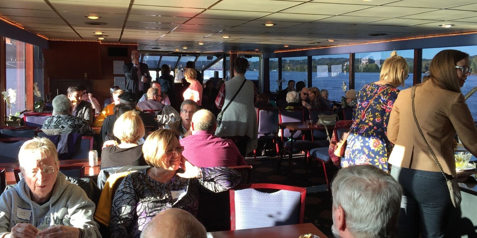 Lunch Cruise Adventure with American Lady Cruises in Dubuque