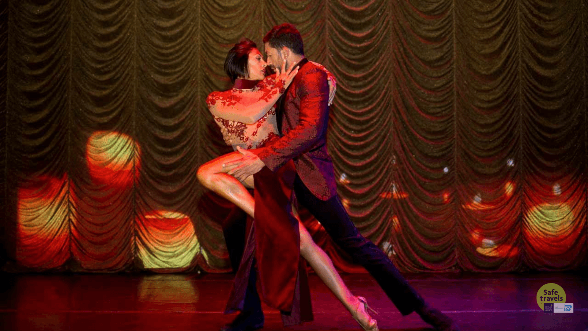 Noche Buena at Aljibe: Christmas Dinner & Tango Show in San Telmo, Buenos Aires photo 2