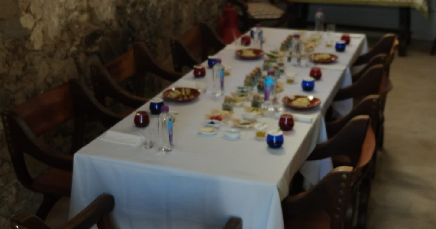 Food & Wine Tour at Lagar dos Pardieiros in Portugal