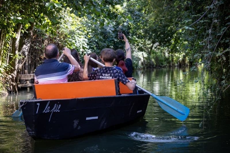 Self-Guided Barque in Marais Poitevin: Explore Coulon's Venise Verte