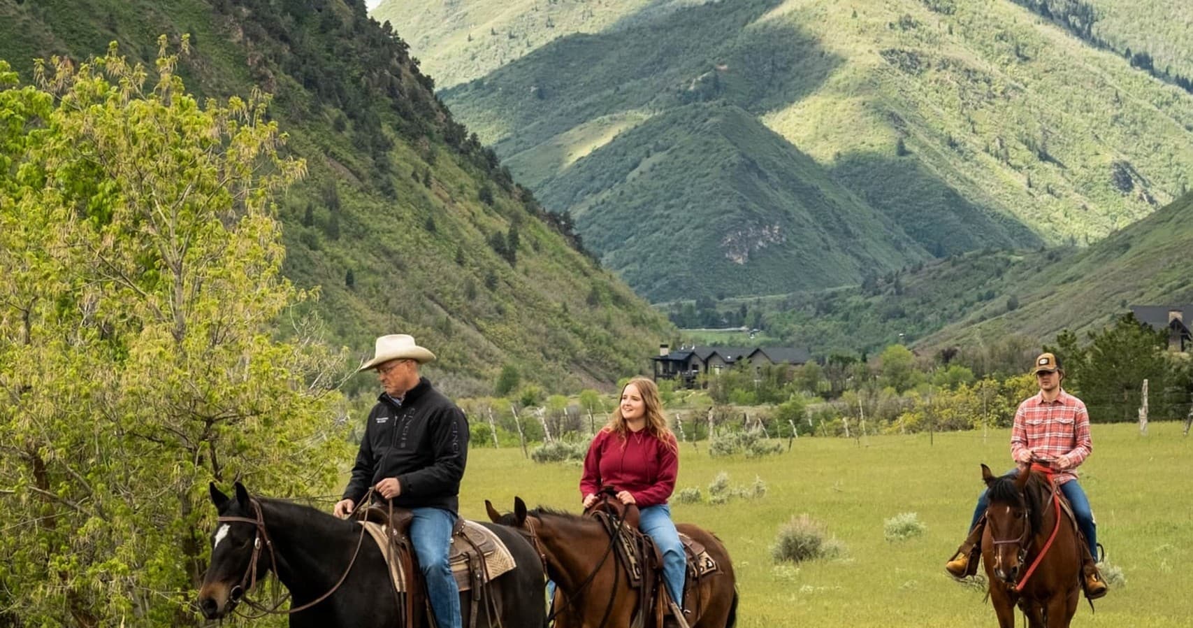 Horseback Riding with Hobble Creek Outfitters