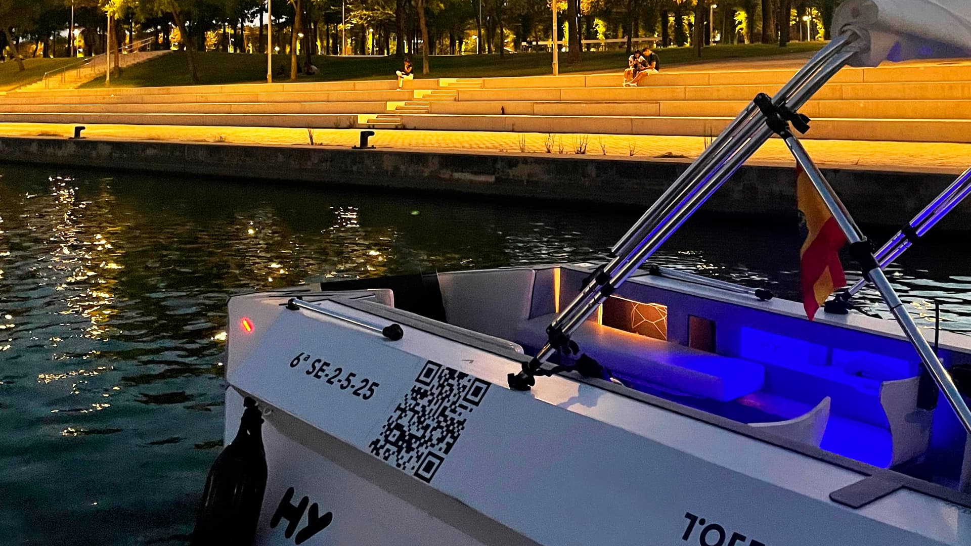 Sunset River Cruise with Cava at Guadalquivir by Galpón del Mar