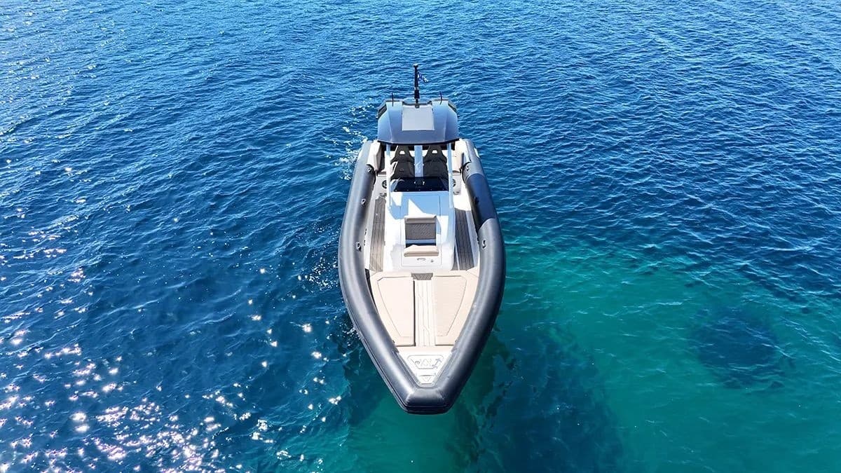 Skipper 34 High-Speed Private Cruise on the Athenian Riviera photo 1