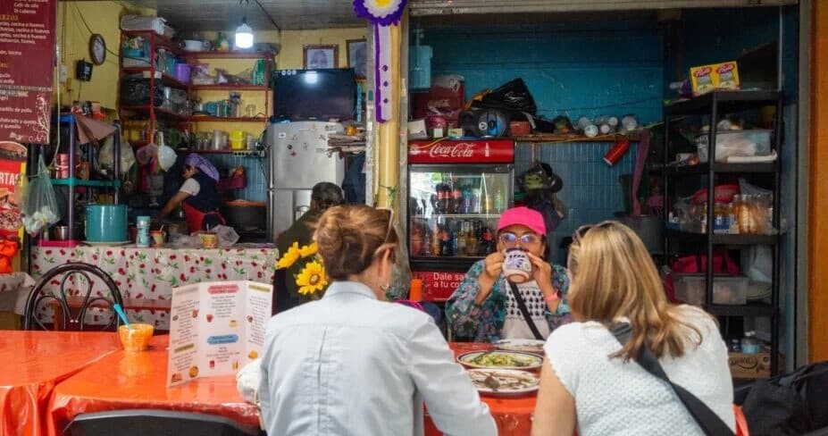Oaxaca Vegan Markets Tour: Plant-Based Market Walk in Oaxaca de Juárez