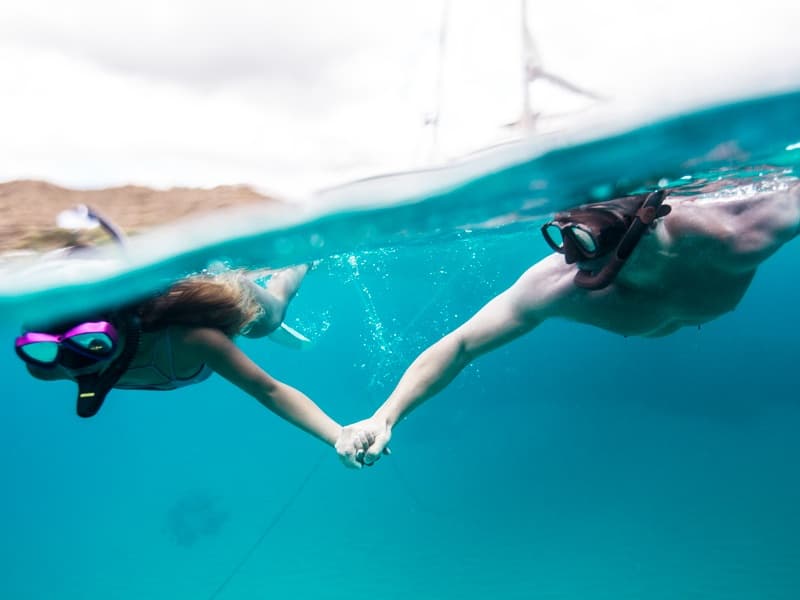Romantic Waikiki Couples Snorkel Retreat in Honolulu
