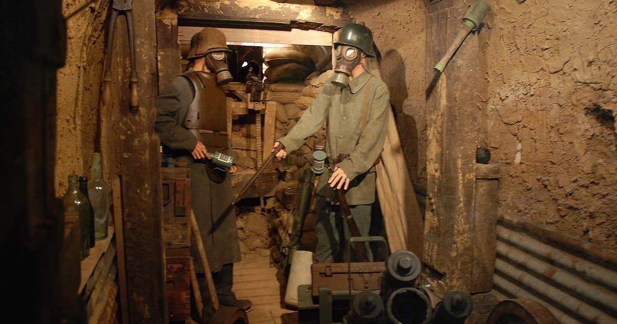 WWI trench exhibit reconstructing soldiers' life in Somme museum