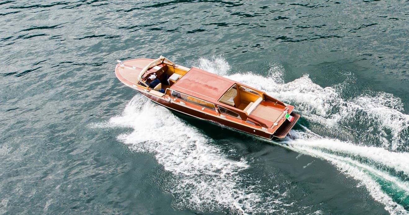 Luxury Boat Tour with Mostes Classic Boats on Lake Como